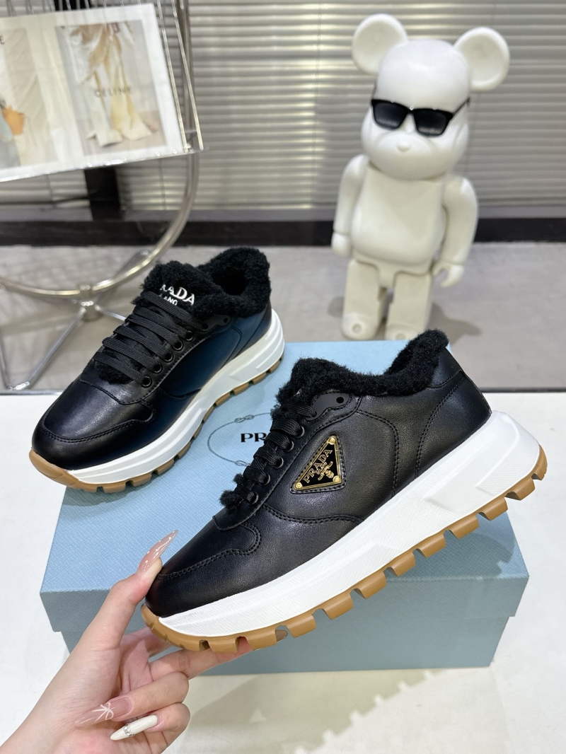 Pra*a sneakers